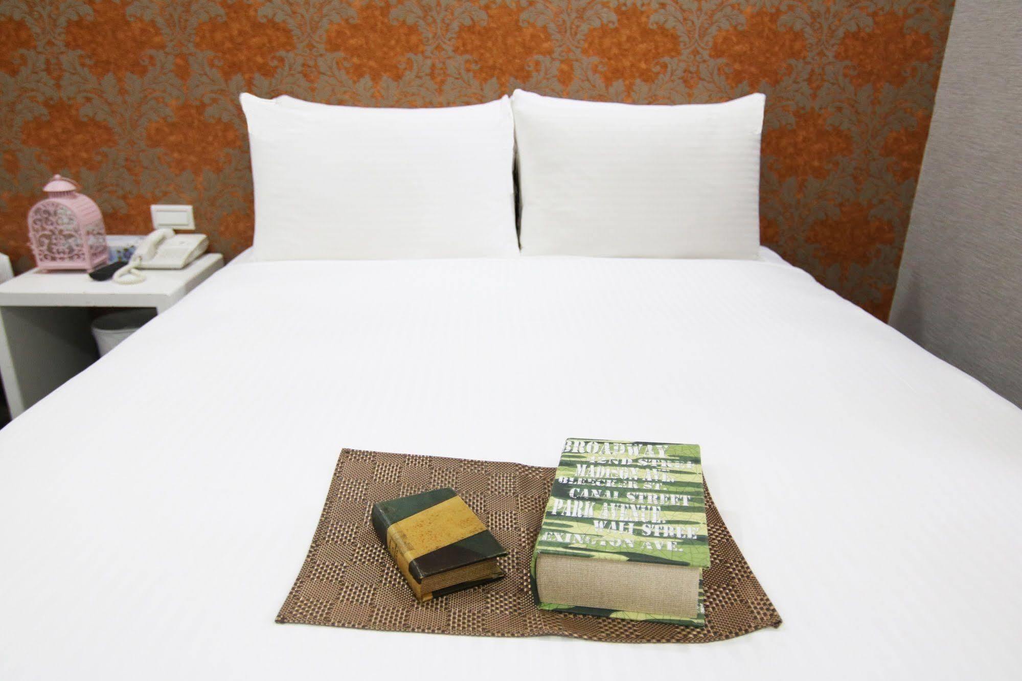 Starry Night Hotel Đài Bắc Ngoại thất bức ảnh