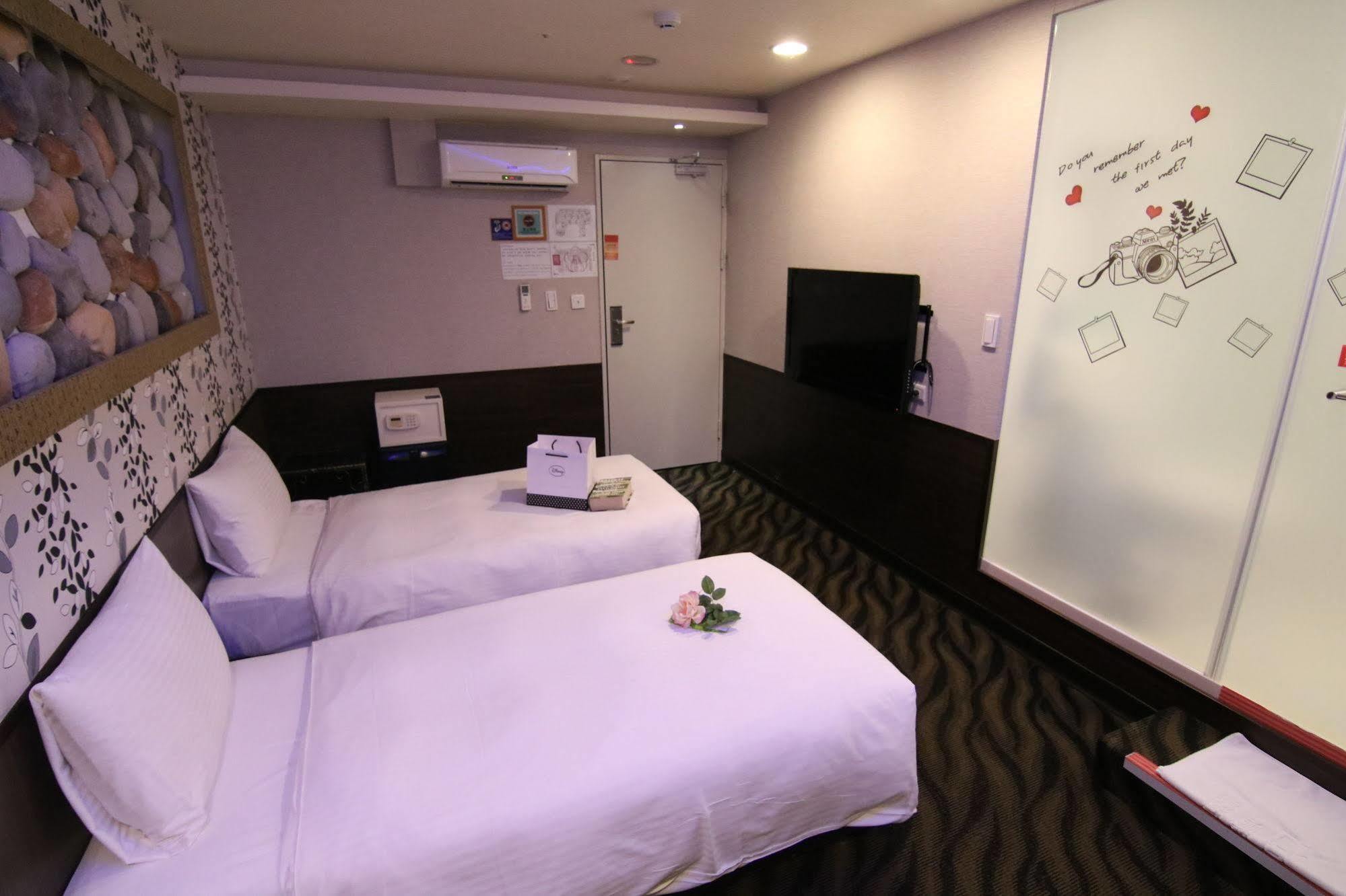 Starry Night Hotel Đài Bắc Ngoại thất bức ảnh
