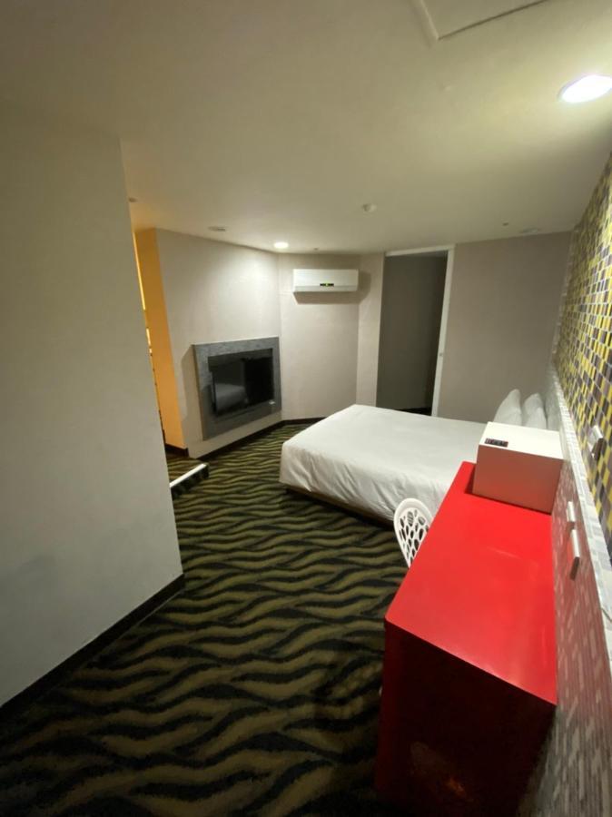 Starry Night Hotel Đài Bắc Ngoại thất bức ảnh